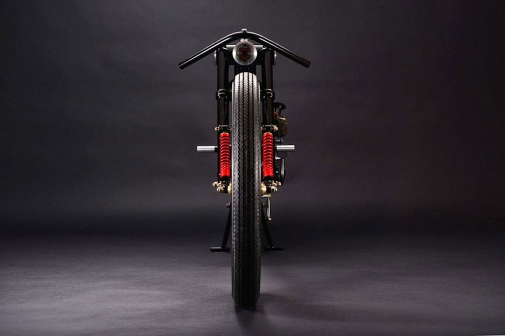 艺术家Chicara Nagata 将老式Honda 摩托车与Sony 摄像头相融合 3