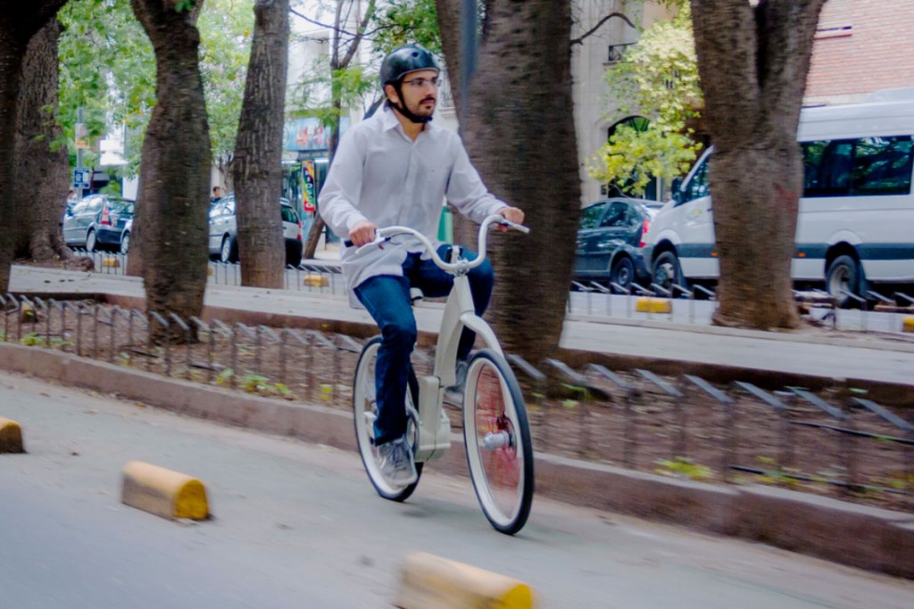 GiBike —— 3秒完成折疊，更能為手機充電的單車 11