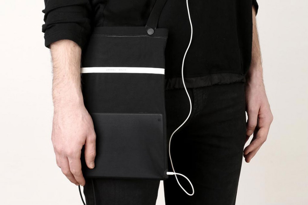 Highsnobiety Magazine x Aitor Throup Limited Edition iPad Bag and Cover Wrap 3 Highsnobiety Magazine x Aitor Throup Limited Edition iPad Bag and Cover Wrap 3