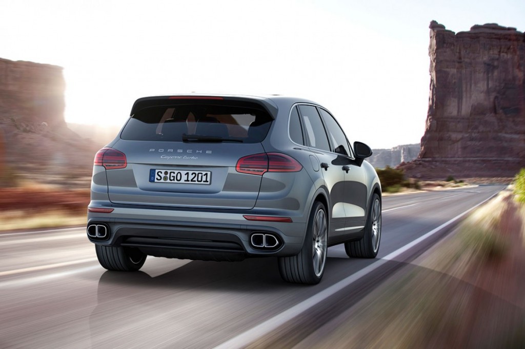 2015 PORSCHE CAYENNE FIRST LOOK 2 2015 PORSCHE CAYENNE FIRST LOOK 2