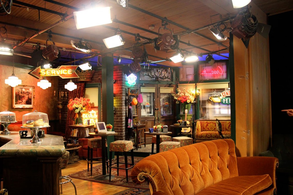 華納兄弟電視公司推出老友記Central Perk 真實版咖啡廳 4