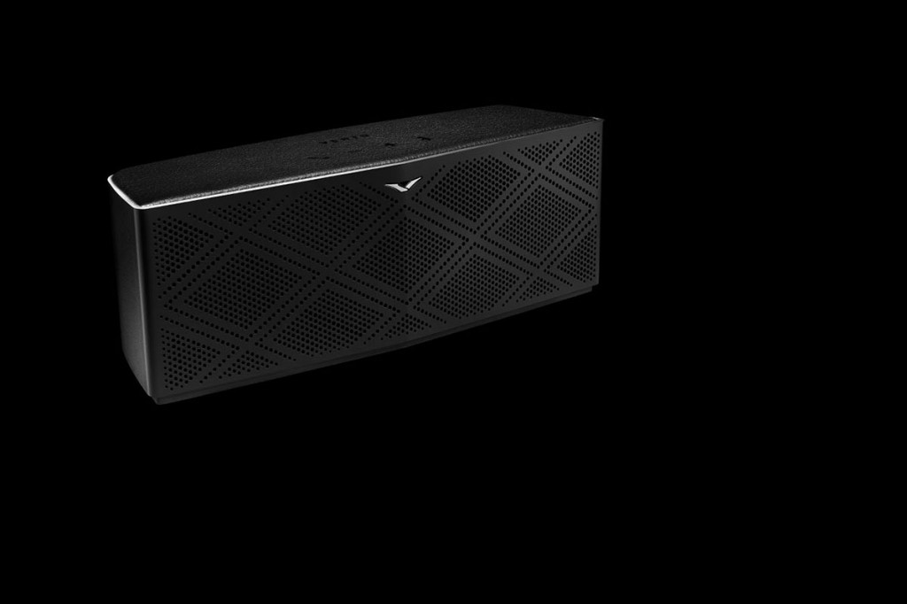 Vertu x Bang & Olufsen 頭戴式耳機&無線揚聲器 4