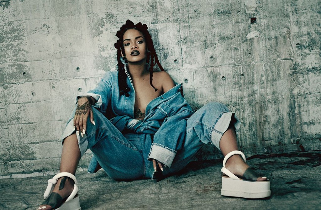 Rihanna 榮登《i-D Magazine》 全新音樂特刊封面，完整版造型特輯亮相 6