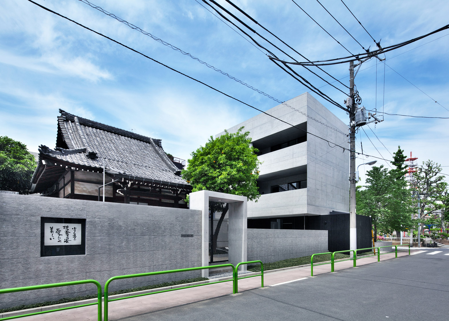 Buddhist temple in Tokyo upgraded by Satoru Hirota Architects 12