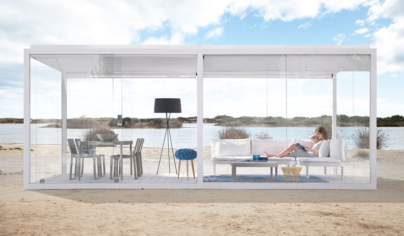 This Glass Box Lets You Enjoy The Outdoors 1