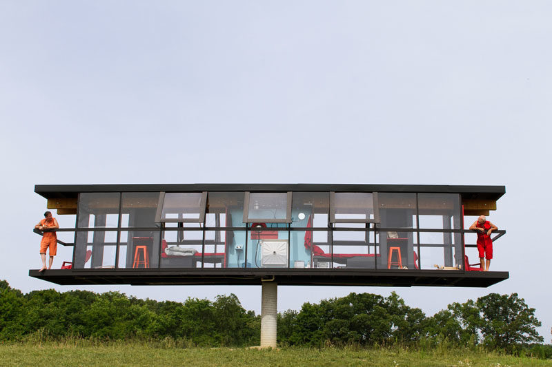 House Can Rotate 360-Degrees Built On A Single Column 4